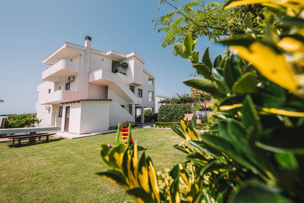 Apartments Radosevic Ulcinj Buitenkant foto