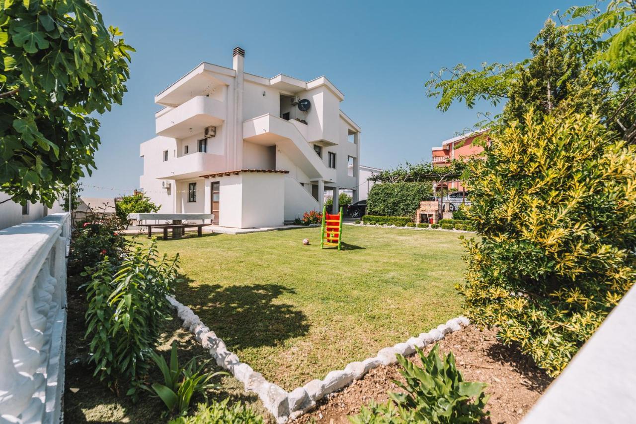 Apartments Radosevic Ulcinj Buitenkant foto