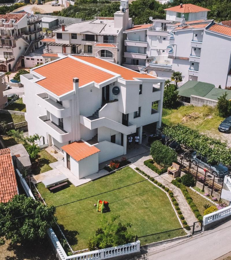 Apartments Radosevic Ulcinj Buitenkant foto